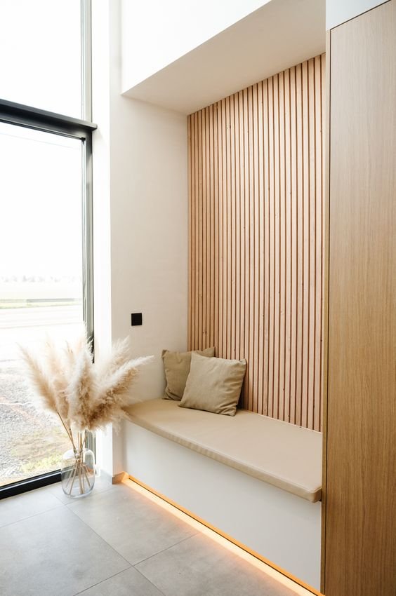 como-decorar-con-listones-de-madera soportes-frisos-muebles