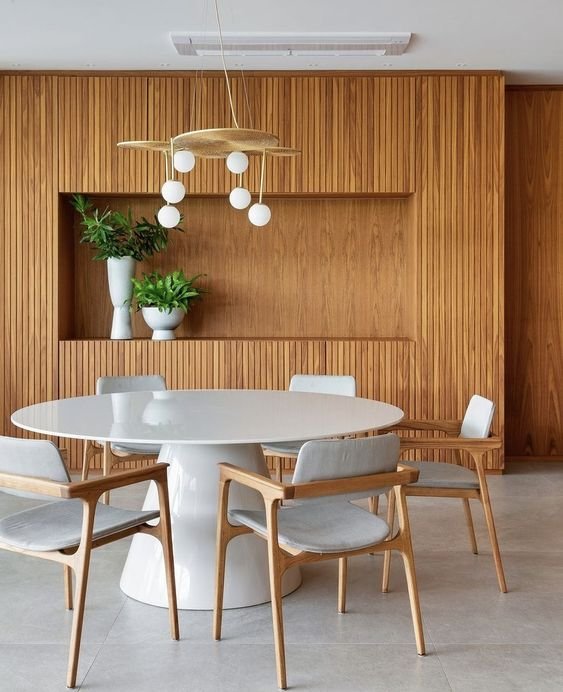 como-decorar-con-listones-de-madera soportes-frisos-muebles