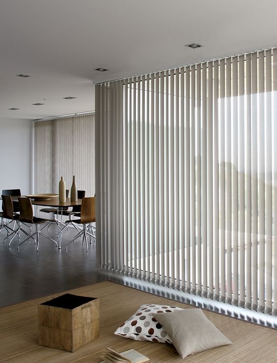 cortinas-verticales-como-son-como-se-instalan