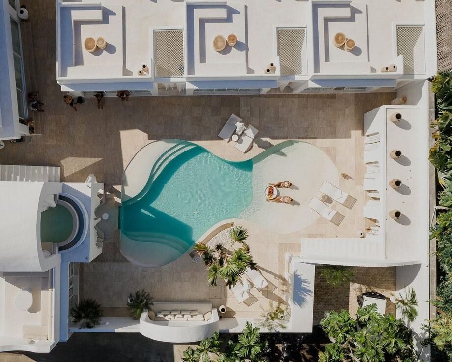como-elegir-el-color-de-la-piscina