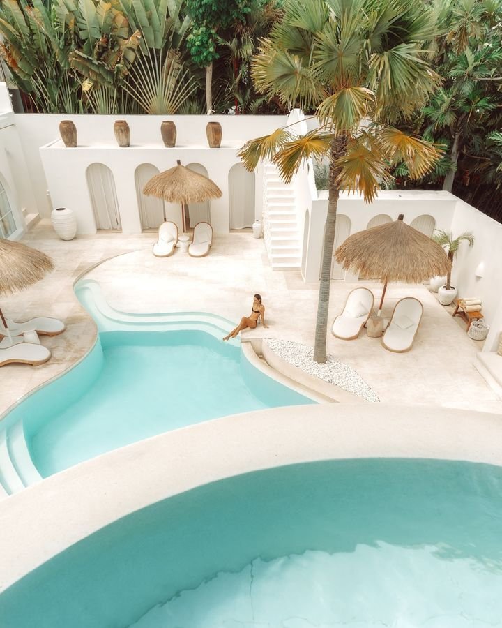 como-elegir-el-color-de-la-piscina
