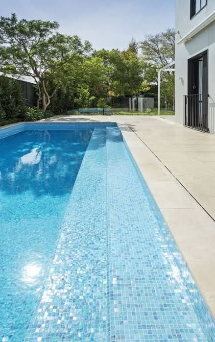 como-elegir-el-color-de-la-piscina