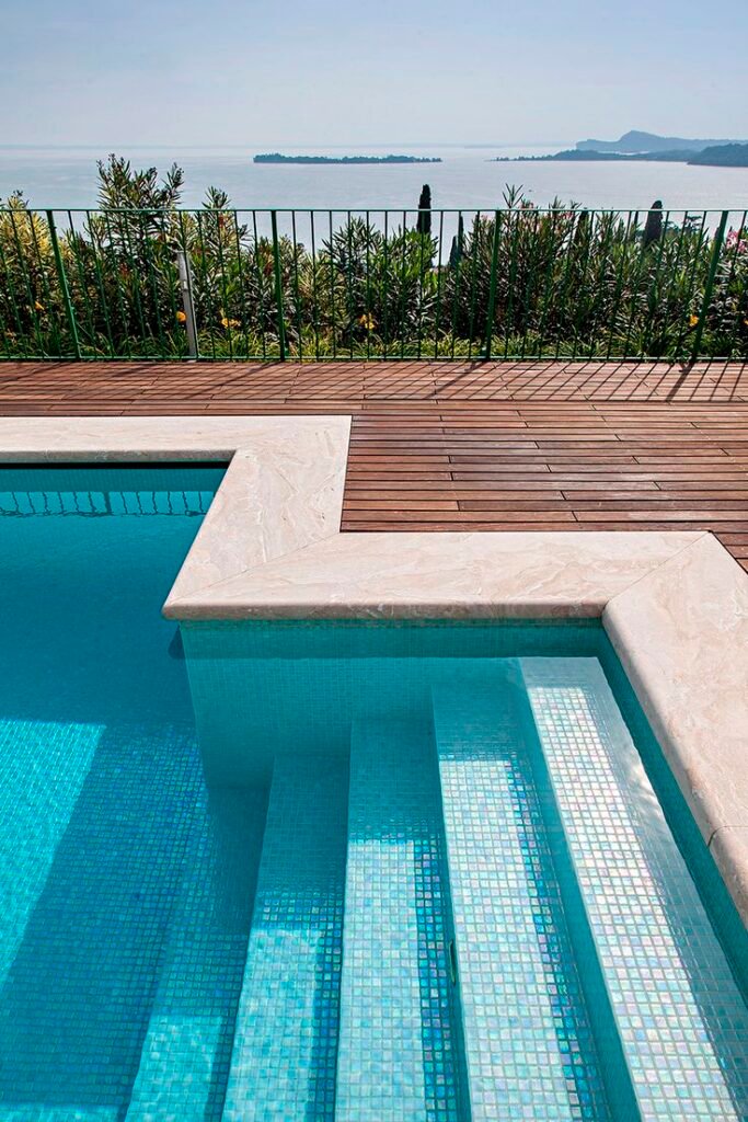 como-elegir-el-color-de-la-piscina