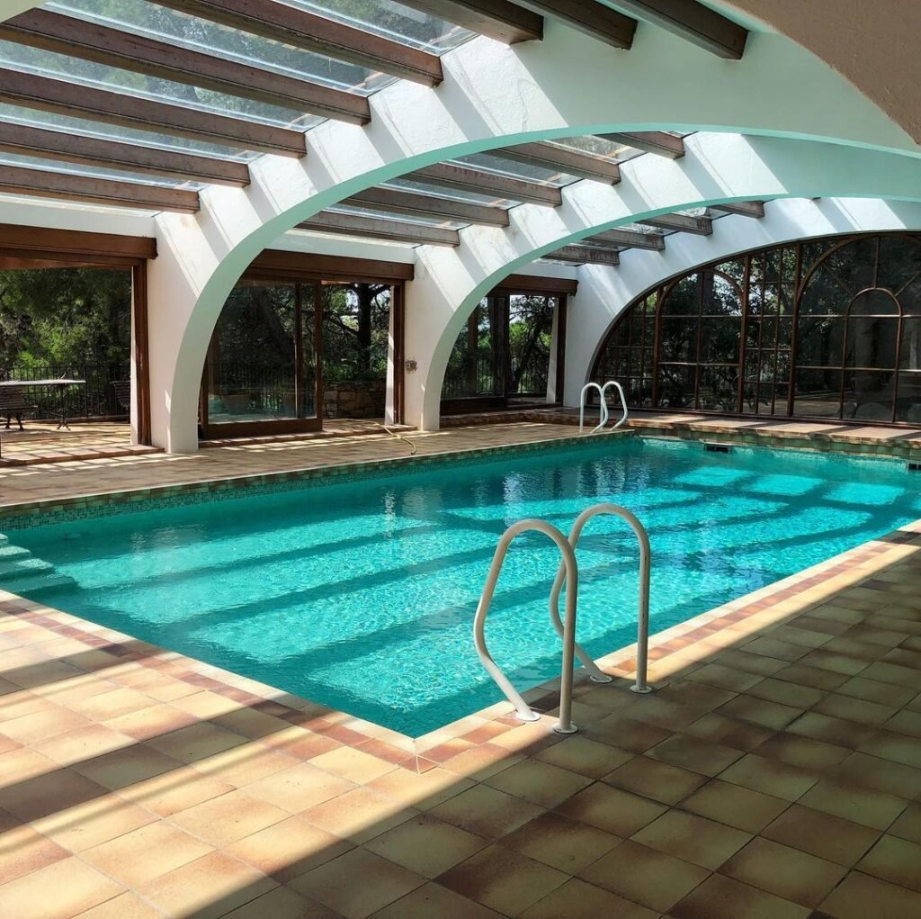 como-elegir-el-color-de-la-piscina