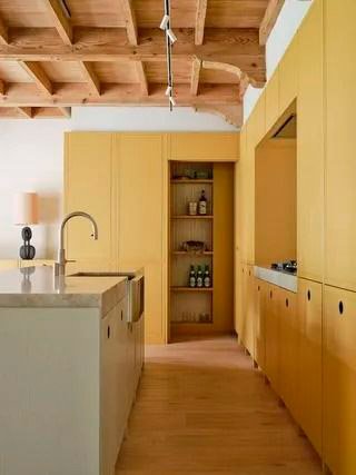 el-color-amarillo-ocre-mostaza-en-decoracion-de-viviendas-psicologia
