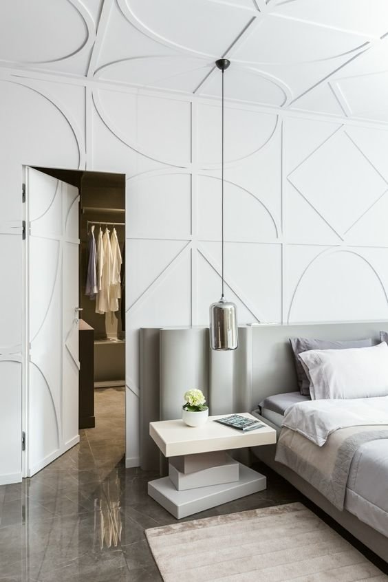 como-decorar-tus-paredes-con-molduras