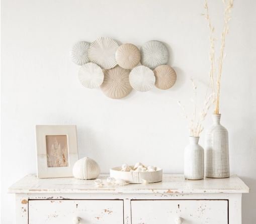 como-decorar-tus-paredes-con-esculturas