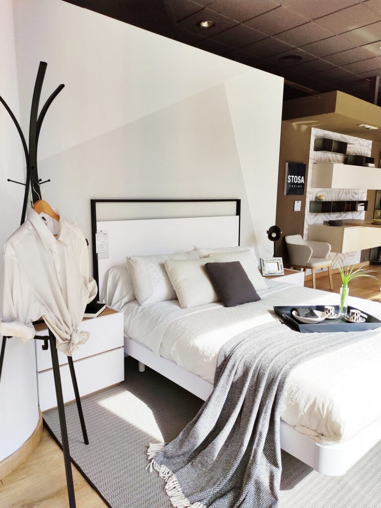 como-decorar-paredes-con-pintura-con-formas-geometricas